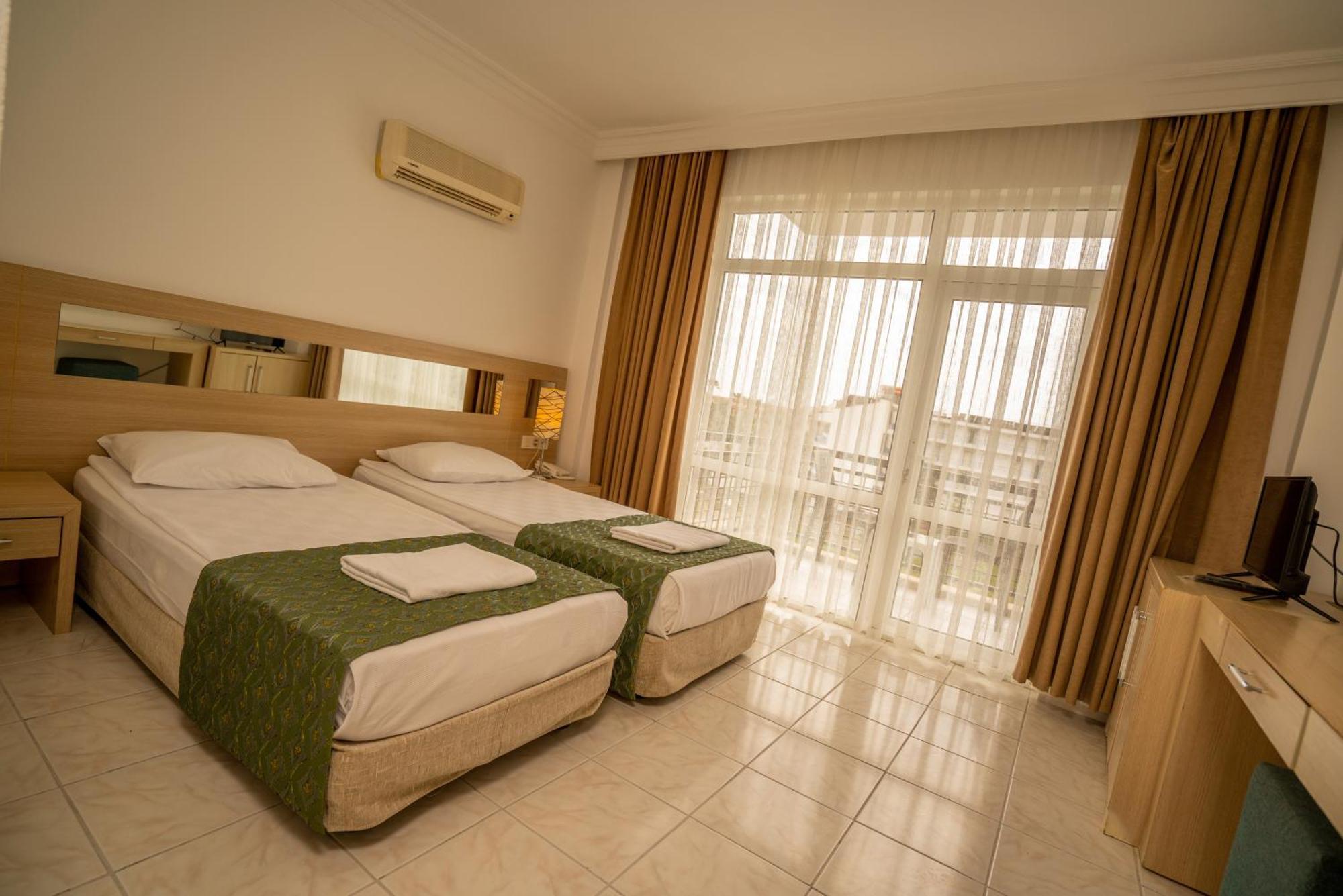 Malibu Resort Kemer Esterno foto